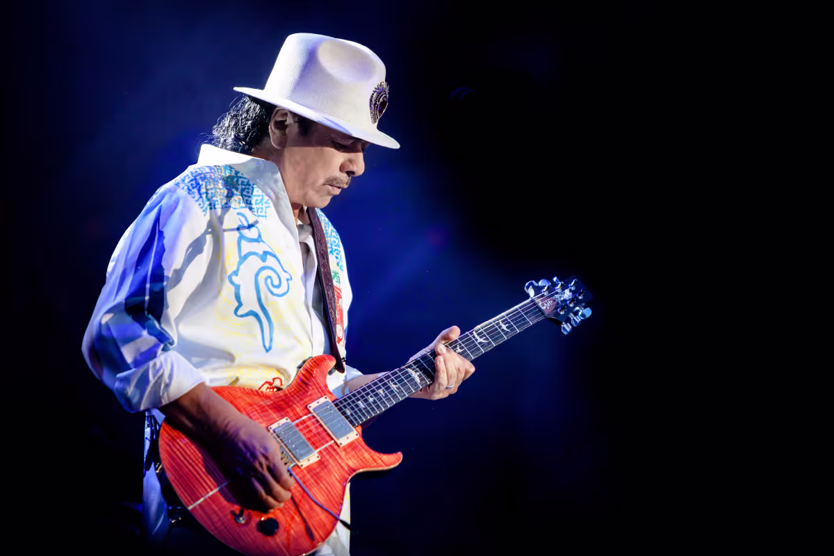 https://r2.solucionescreativas.com/Artistas/2025/Artistas/25072829%20SANTANA%20600X400.avif